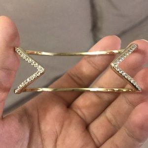 VS handcuff bracelet and earrings